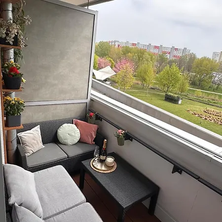 Stylish Duplex Near Old Town Waterfront Nature Apartment