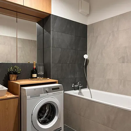 Stylish Duplex Near Old Town Waterfront Nature *