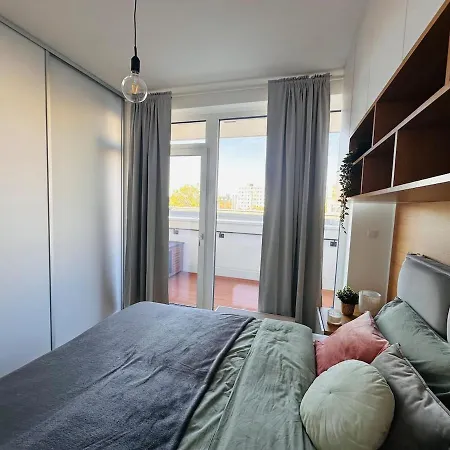 Stylish Duplex Near Old Town Waterfront Nature Pressburg